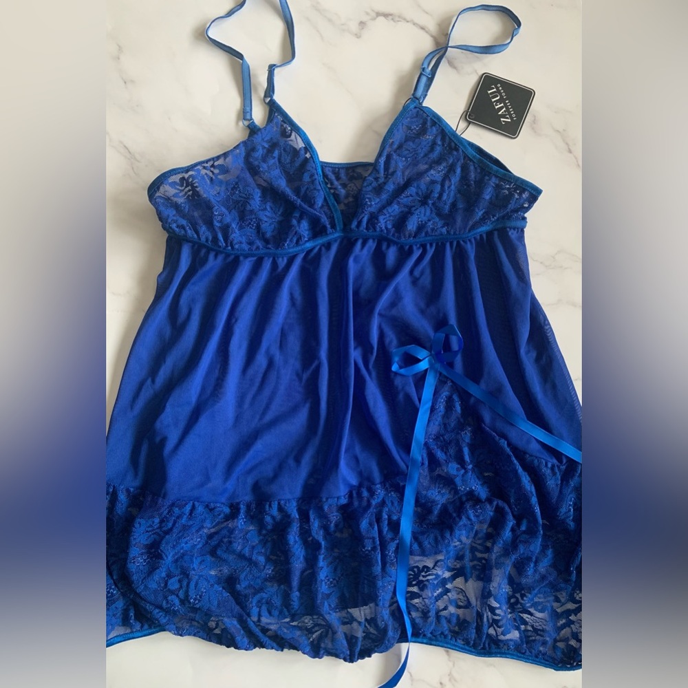 NWT ZAFUL BRILLANT BLUE LACEY NIGHTIE WITH MATCHING THONG